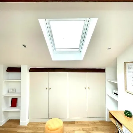 Lumineuse Avec Sa Salle De Bain Privative *
